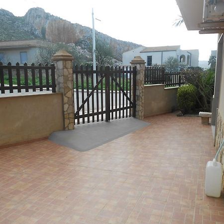 Вилла Casa Vacanze Scurati Кустоначи Номер фото