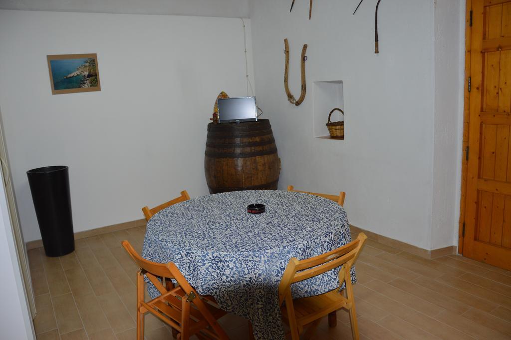 Вилла Casa Vacanze Scurati Кустоначи Номер фото